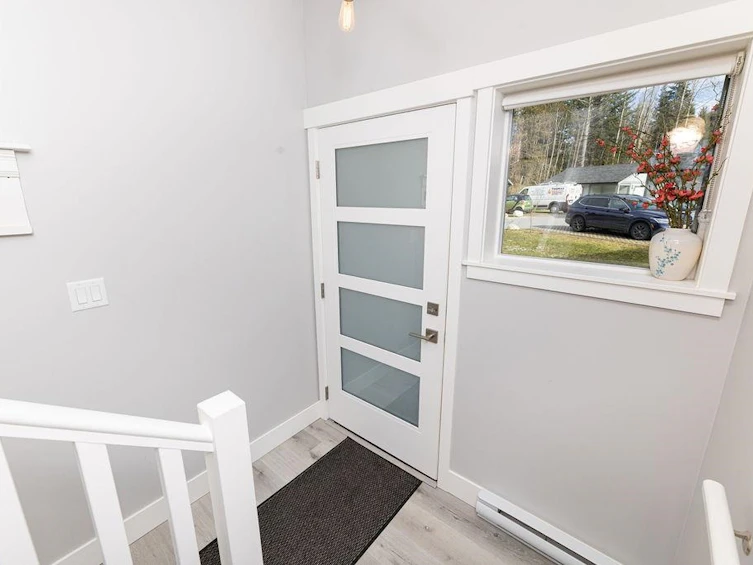 9-950 Woodsworth Road, Gibsons, BC, V0N 1V7 - 2