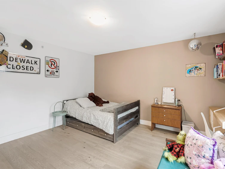460 E 5th Avenue, Vancouver, BC, V5T 1H9 - 19