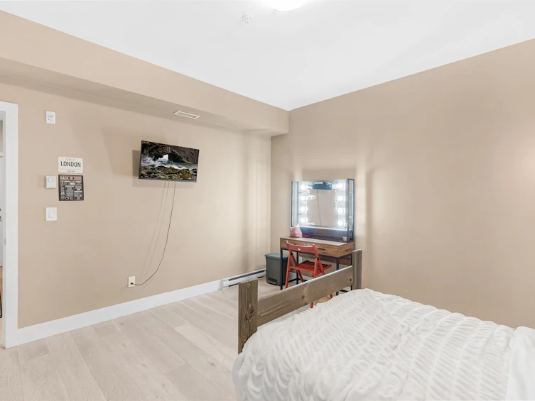 460 E 5th Avenue, Vancouver, BC, V5T 1H9 - 24