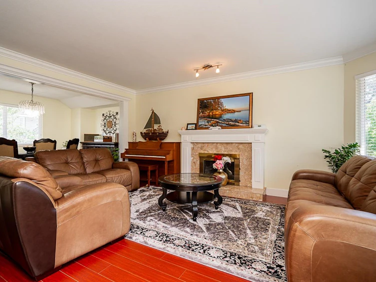 8682 143a Avenue, Surrey, BC, V3W 0K4 - 2