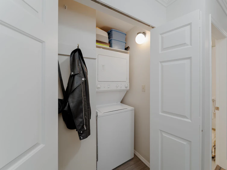 302-985 W 10th Avenue, Vancouver, BC, V5Z 1L9 - 14