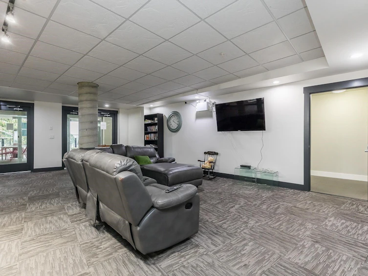 209-2238 Whatcom Road, Abbotsford, BC, V3G 0E6 - 30