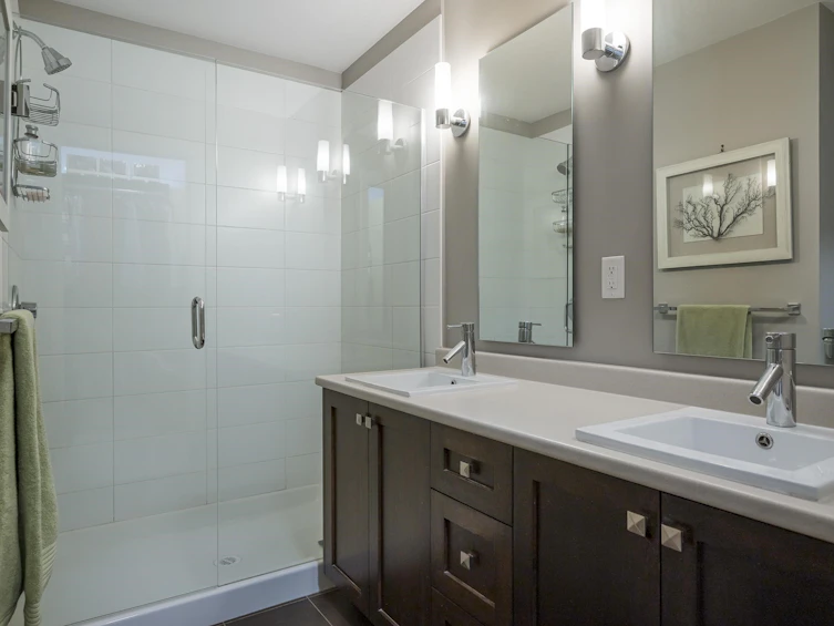 209-2238 Whatcom Road, Abbotsford, BC, V3G 0E6 - 23