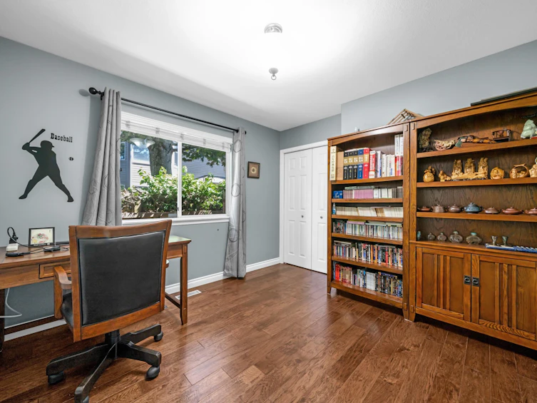 15033 21b Avenue, Surrey, BC, V4A 8Z8 - 15