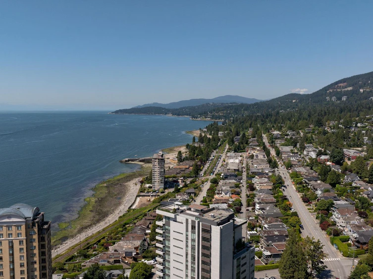 2240 Gordon Avenue, West Vancouver, BC, V7V 1W3 - 38