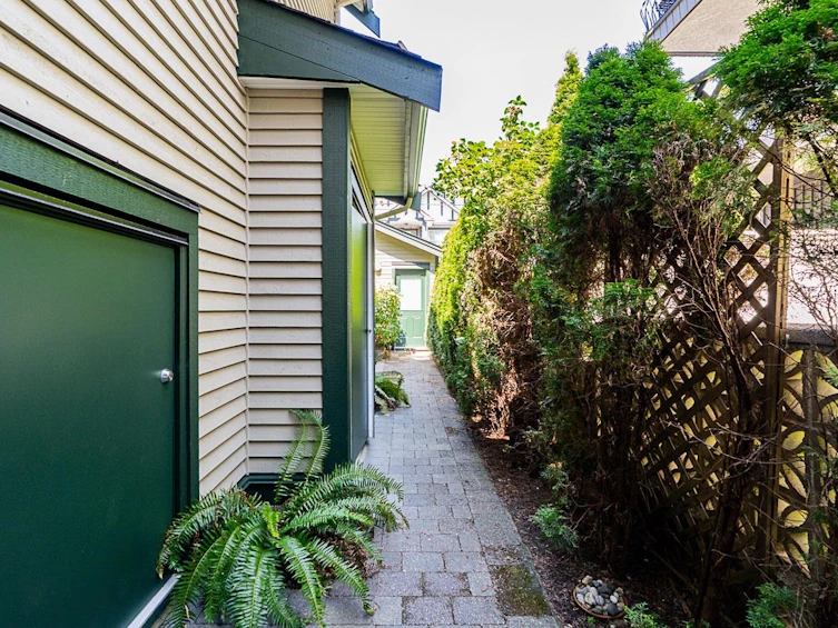 1570 Cotton Drive, Vancouver, BC, V5L 3V2 - 27