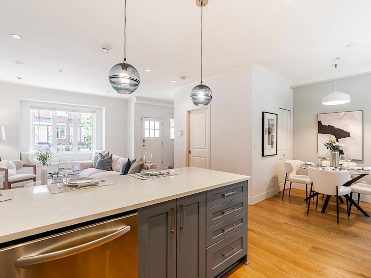 1570 Cotton Drive, Vancouver, BC, V5L 3V2 - 10