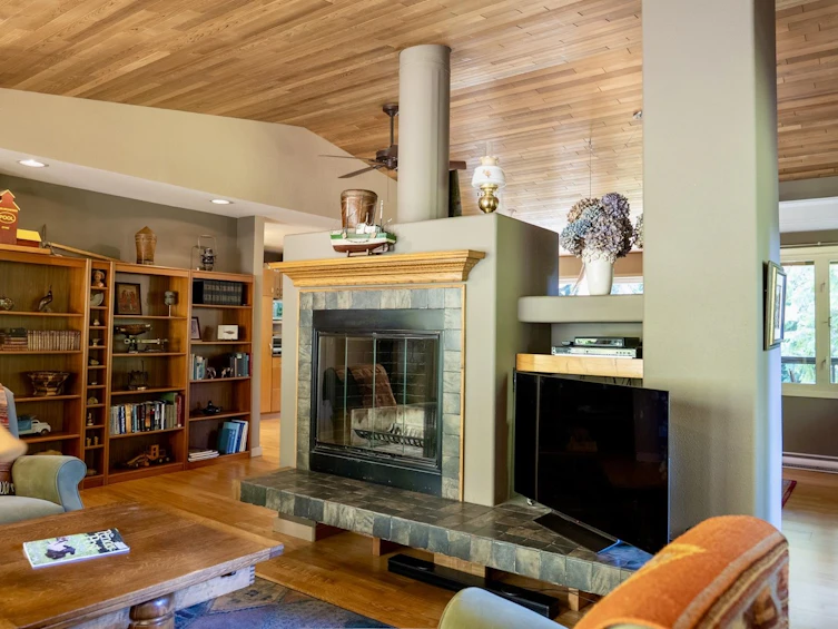 2616 Crowsnest Drive, Pender Island, BC, V0N 2M2 - 13