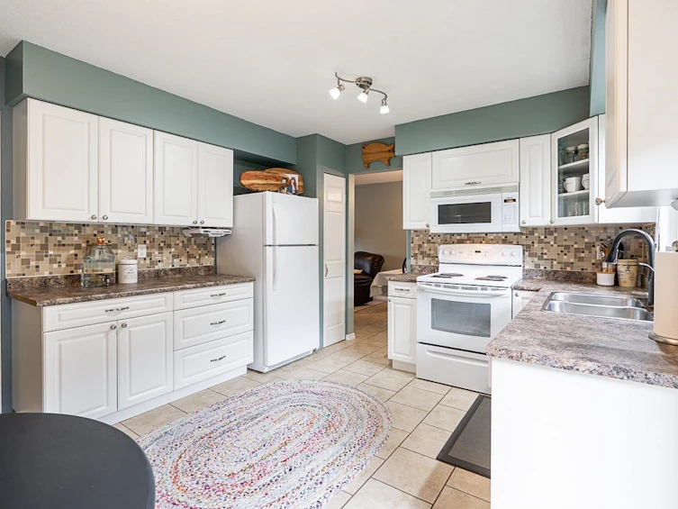 5916 182a Street, Surrey, BC, V3S 5L9 - 13