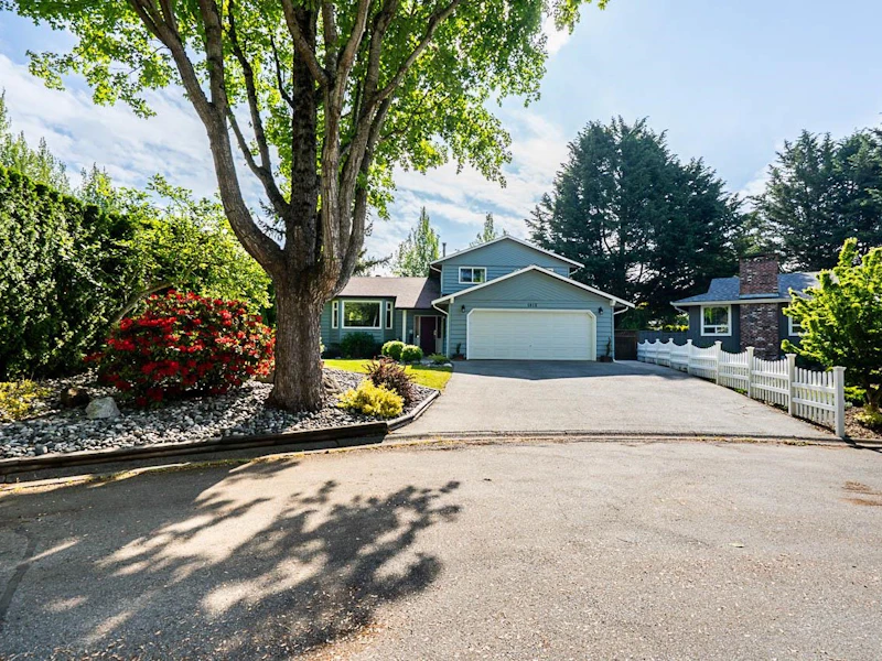 5916 182a Street, Surrey BC V3S 5L9