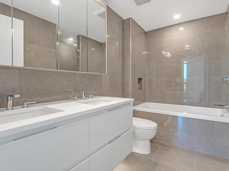 302-4240 Cambie Street, Vancouver, BC, V5Z 0K6 - 18