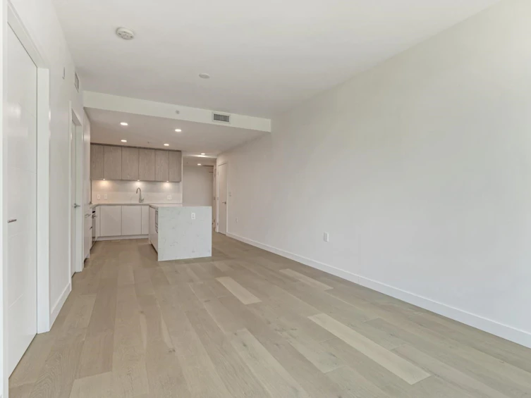 302-4240 Cambie Street, Vancouver, BC, V5Z 0K6 - 11