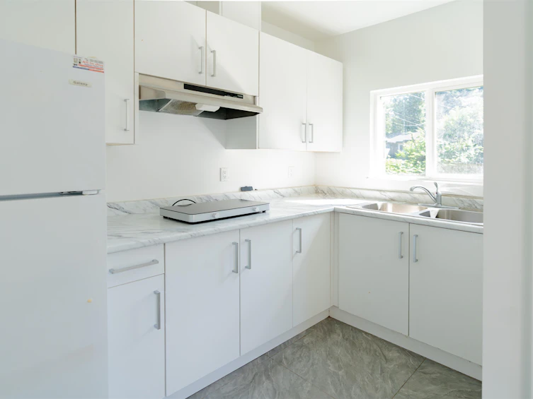 13174 111 Avenue, Surrey, BC, V3T 2S3 - 10
