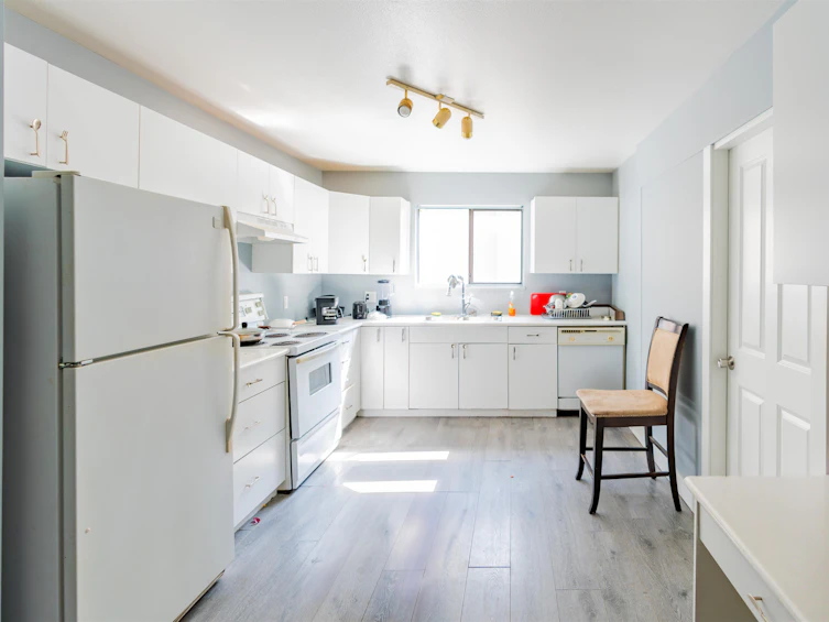 13174 111 Avenue, Surrey, BC, V3T 2S3 - 9
