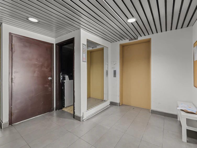 401-16 Lakewood Drive, Vancouver, BC, V5L 4L1 - 16