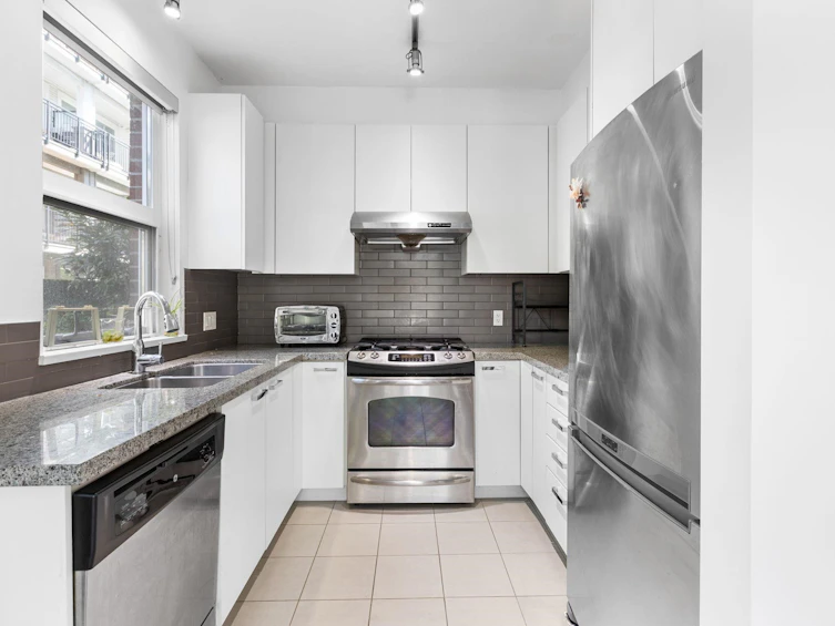 130-9399 Odlin Road, Richmond, BC, V6X 0J6 - 8