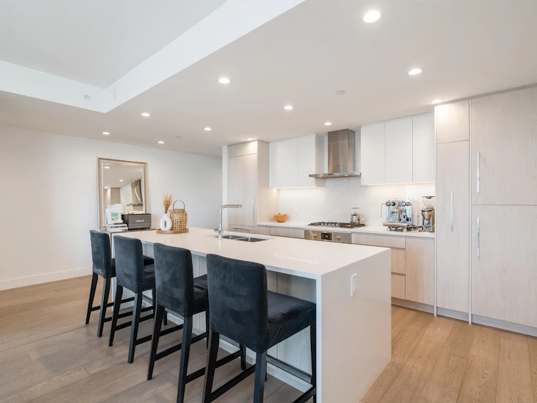 504-177 W 3rd Street, North Vancouver, BC, V7M 0G5 - 6