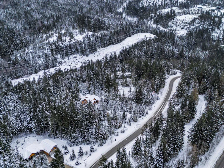9024 Riverside Drive, Whistler, BC, V8E 1M1 - 10
