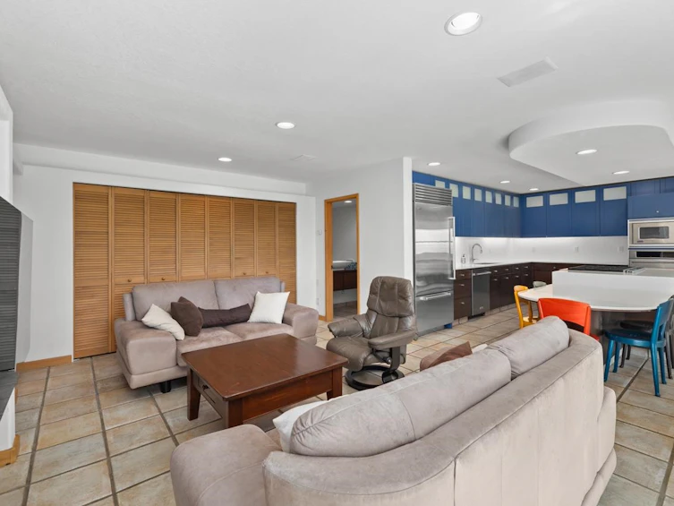13102 13 Avenue, Surrey, BC, V4A 1B8 - 18