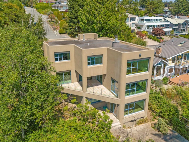 13102 13 Avenue, Surrey, BC, V4A 1B8
