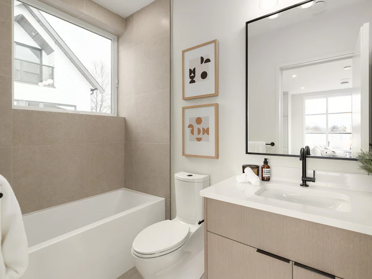 2652 E 38th Avenue, Vancouver, BC, V5R 3M7 - 16