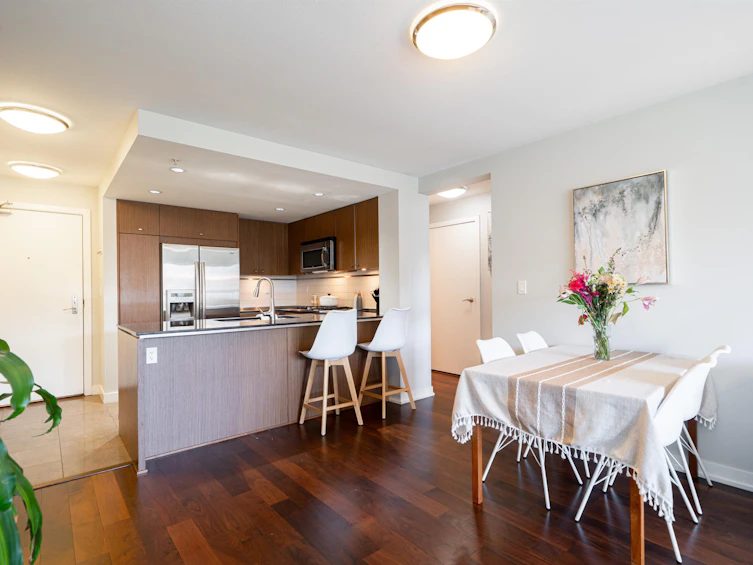 313-2940 King George Boulevard, Surrey, BC, V4P 0E4 - 3