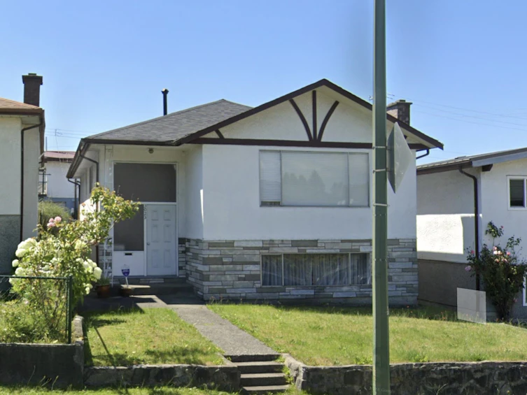 3023 Rupert Street, Vancouver, BC, V5M 3V1