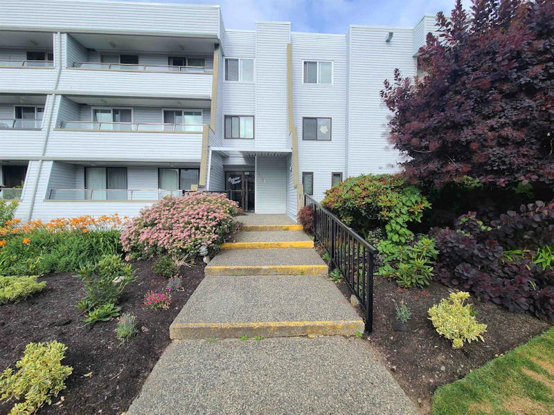 312 - 1341 George Street, Surrey BC V4B 4A1