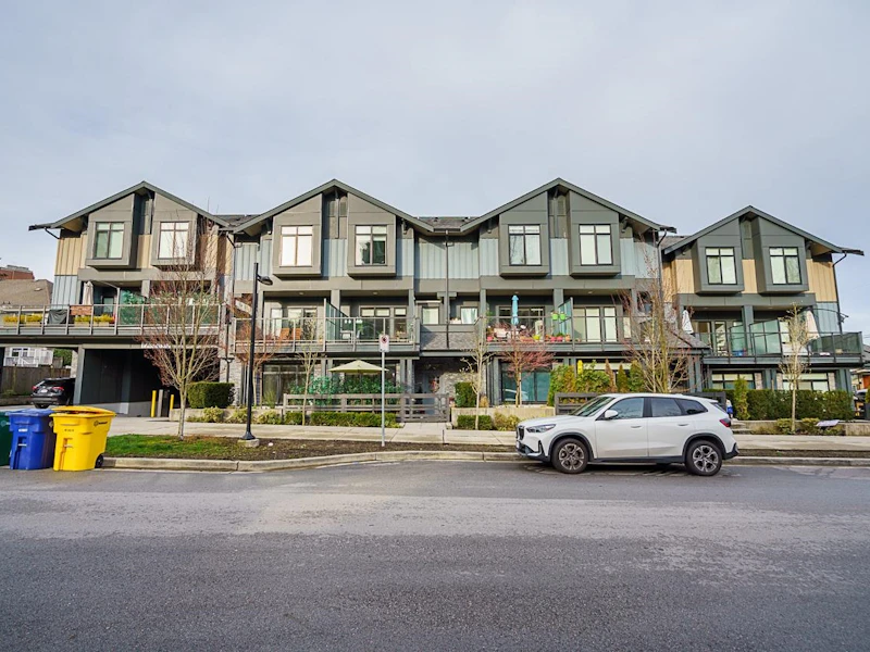103 - 7131 17th Avenue, Burnaby BC