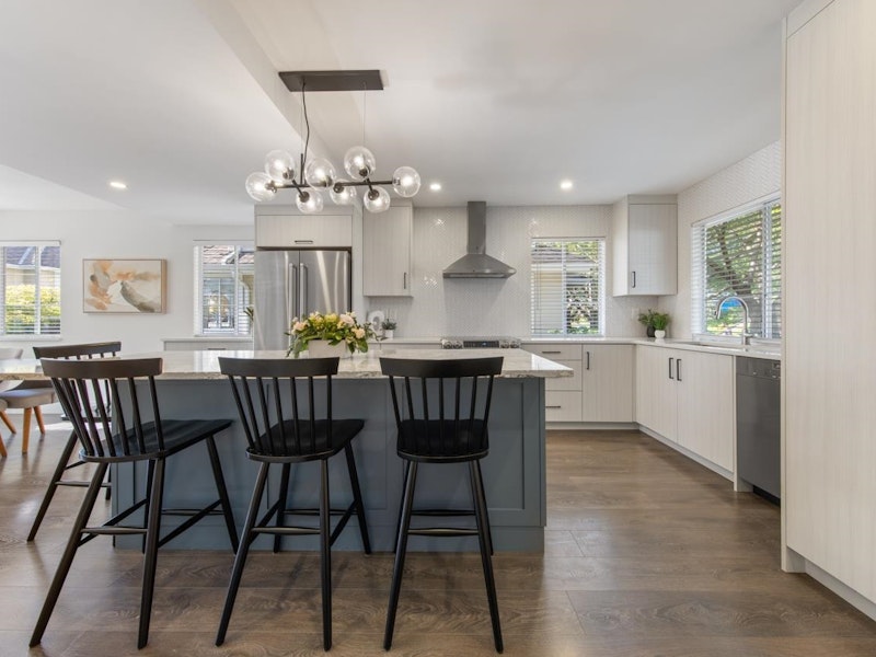 5 - 249 E 4th Street, North Vancouver BC V7L 1J1