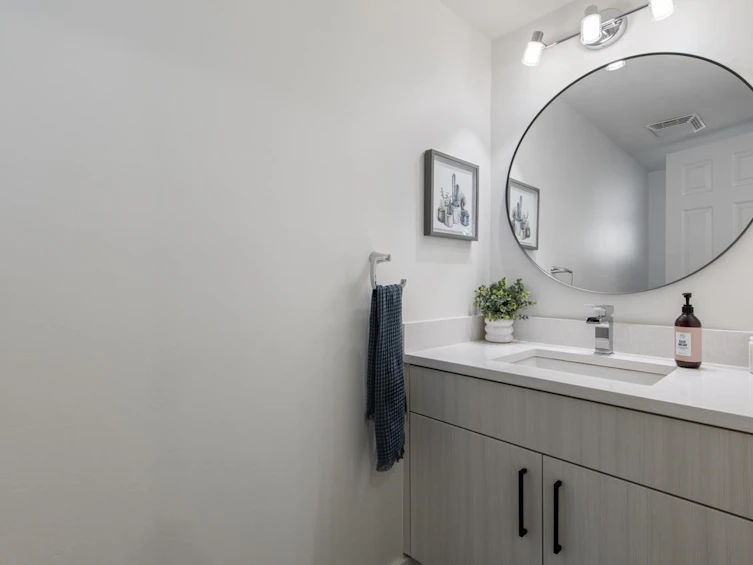 5-249 E 4th Street, North Vancouver, BC, V7L 1J1 - 26
