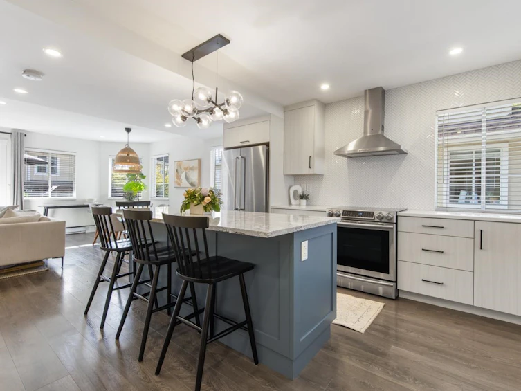 5-249 E 4th Street, North Vancouver, BC, V7L 1J1 - 4