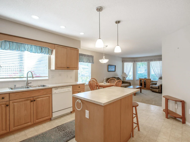212-13888 70 Avenue, Surrey, BC, V3W 0R8 - 9