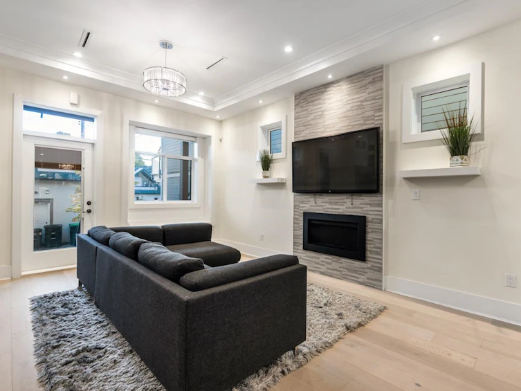 288 E 59th Avenue, Vancouver, BC, V5X 1X9 - 8
