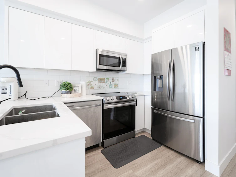 12-6288 Beresford Street, Burnaby, BC, V5J 1K2 - 2