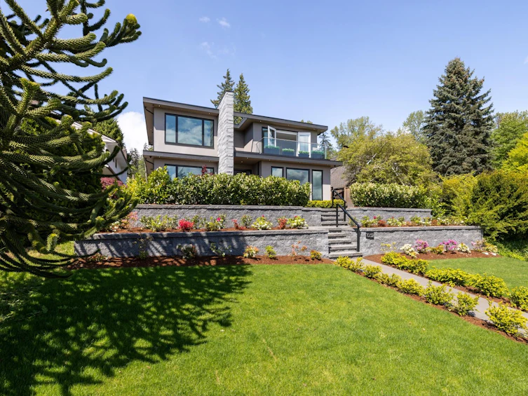 1052 Calverhall Street, North Vancouver, BC, V7L 1Y3 - 36