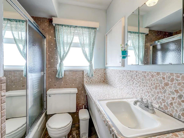 11700 Blundell Road, Richmond, BC, V6Y 1L3 - 13
