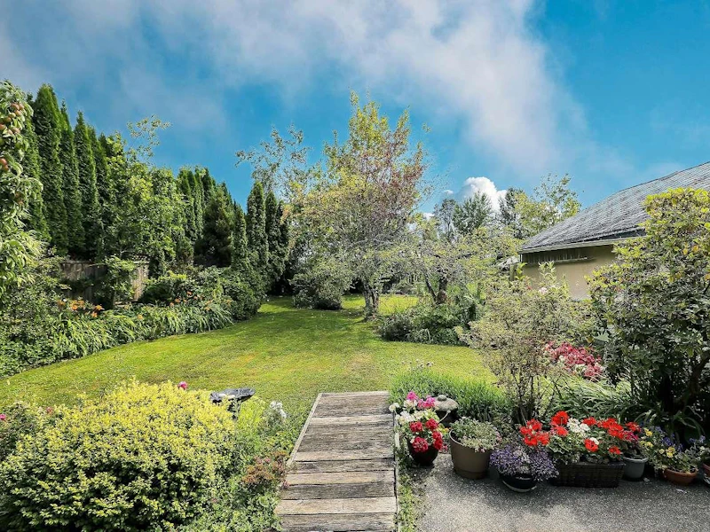 11700 Blundell Road, Richmond BC V6Y 1L3