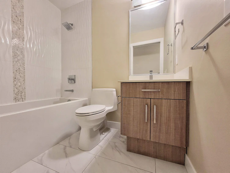 308-2889 E 1st Avenue, Vancouver, BC, V5M 0G2 - 14