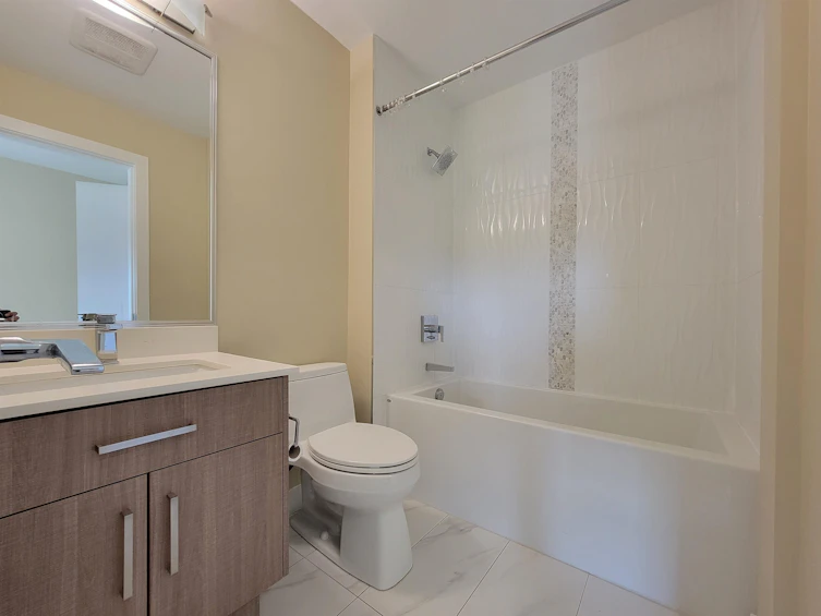308-2889 E 1st Avenue, Vancouver, BC, V5M 0G2 - 13