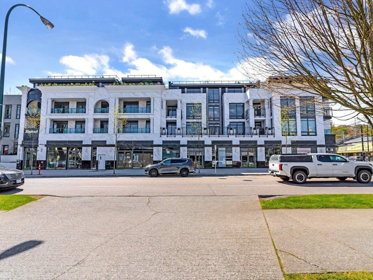 308-3668 W 10th Avenue, Vancouver, BC, V6R 0G4