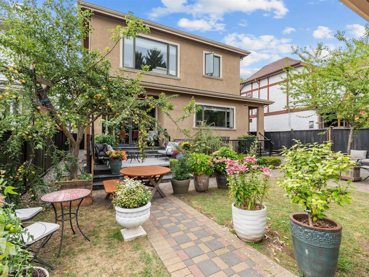 5578 Elizabeth Street, Vancouver, BC, V5Y 3J9 - 27