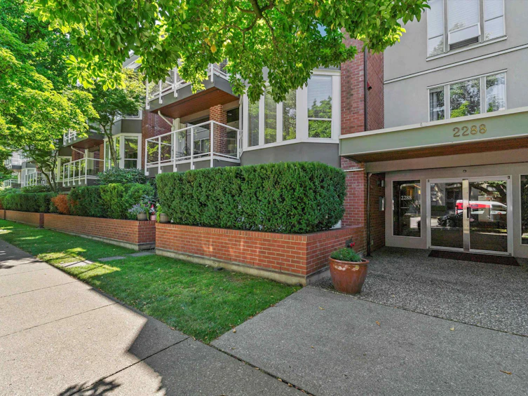 201-2288 W 12th Avenue, Vancouver, BC, V6K 4R2 - 2