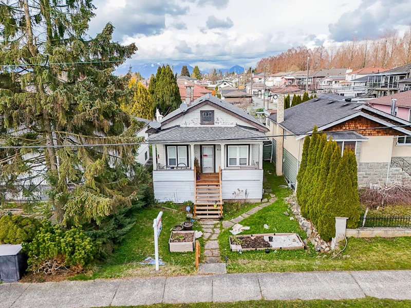 3065 E 45th Avenue, Vancouver BC V5R 3C8