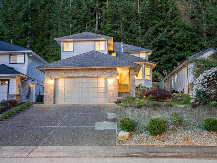 12 Flavelle Drive, Port Moody, BC, V3H 4L4 - 36
