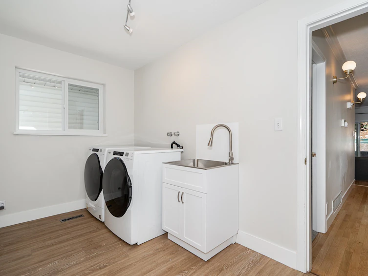 12 Flavelle Drive, Port Moody, BC, V3H 4L4 - 19