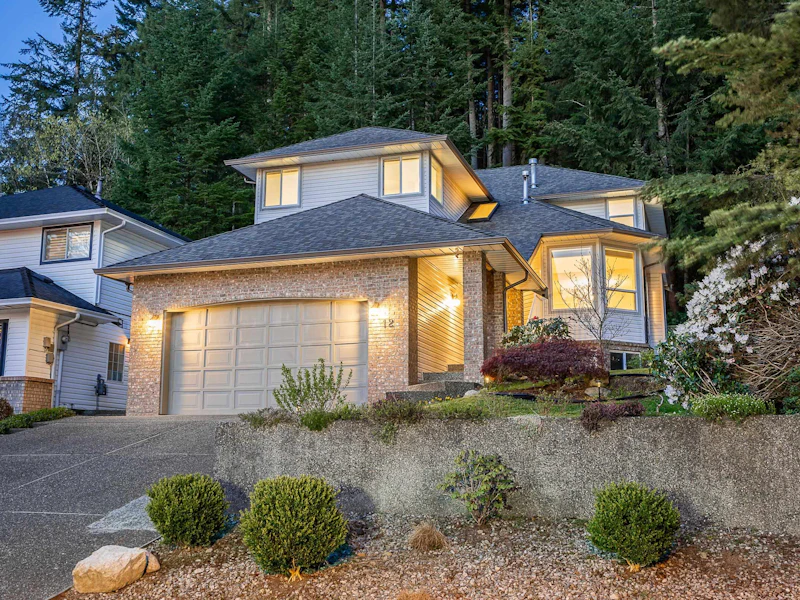 12 Flavelle Drive, Port Moody BC V3H 4L4