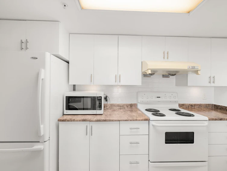 1405-10523 University Drive, Surrey, BC, V3T 5T8 - 9