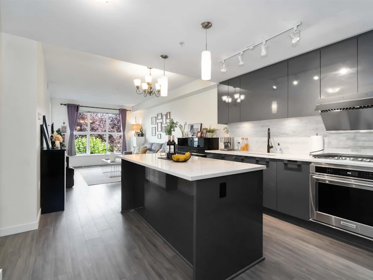218-9551 Alexandra Road, Richmond, BC, V6X 0S6 - 4