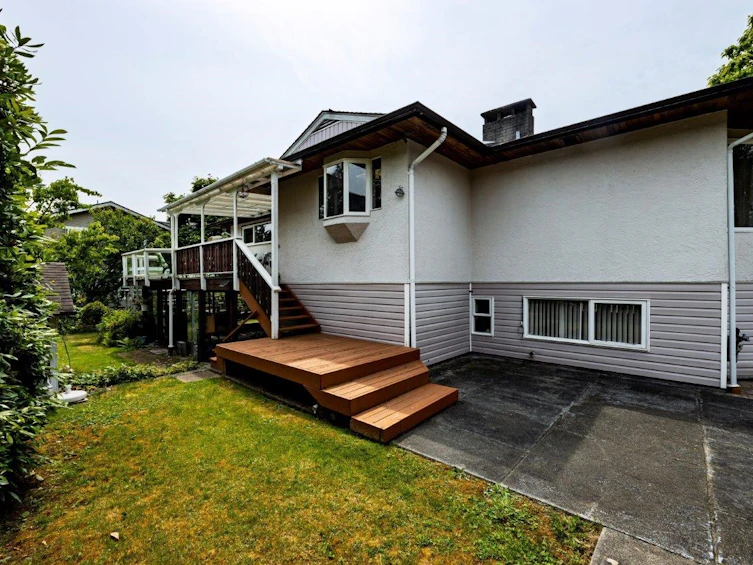 3588 Allan Road, North Vancouver, BC, V7K 2M7 - 12